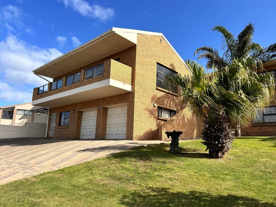 7 Bedroom Property for Sale in Bayview Western Cape